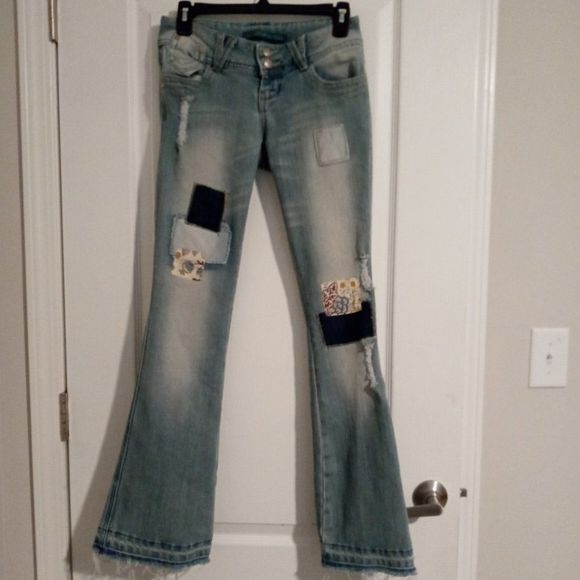 Almost Famous Denim - Almost Famous Distressed Patchwork Jeans - Women's Size 3 Juniors